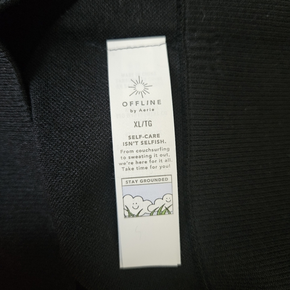 Offline by Aerie Black Sidewalk Seamless Cropped T-shirt Size XL - Picture 7 of 12